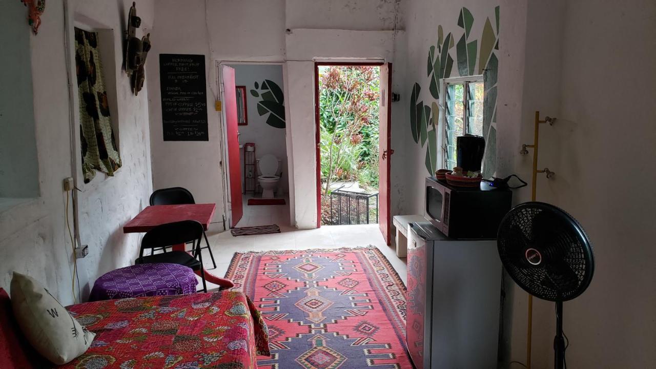Irish Town Prince Valley Guesthouse מראה חיצוני תמונה